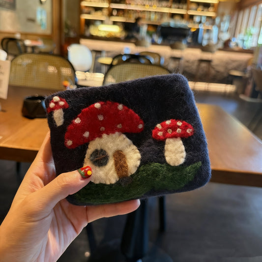 Fancyjoys® Handmade Wool Felt Coin Purse – Cute Mushroom & Sheep Card Holder, Small Wallet for Women & Girls